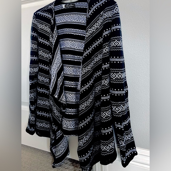 COPY - Printed Cardigan - Picture 2 of 4